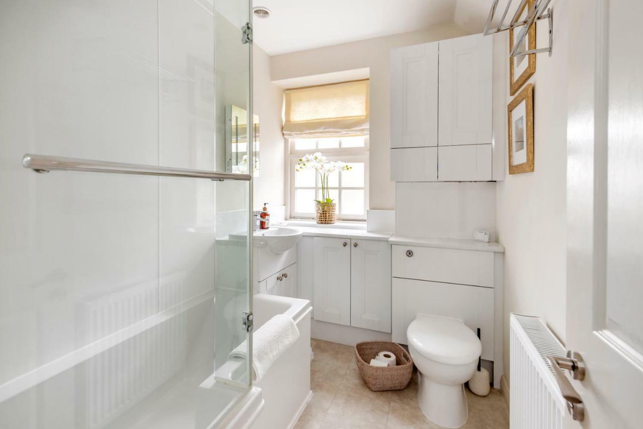 The Old Smithy Loft Apartment Bath Luaran gambar