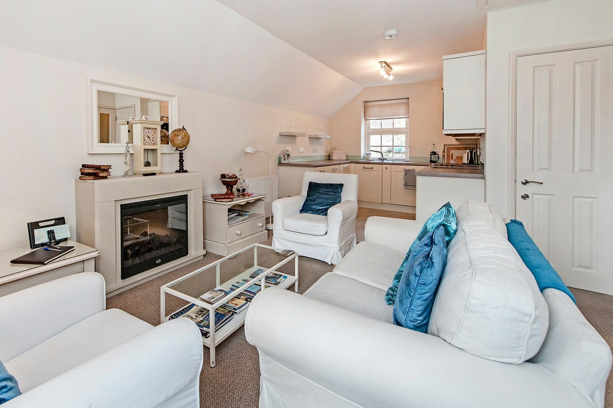 The Old Smithy Loft Apartment Bath Luaran gambar